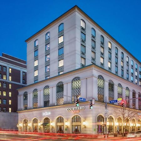 Courtyard By Marriott Stamford Downtown Hotel Екстериор снимка