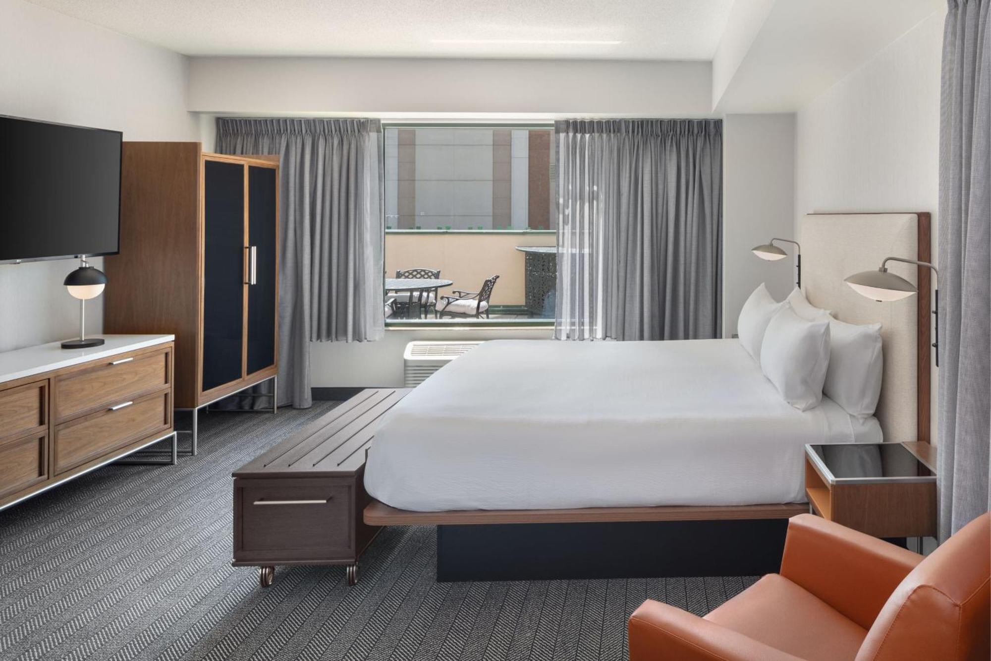 Courtyard By Marriott Stamford Downtown Hotel Екстериор снимка